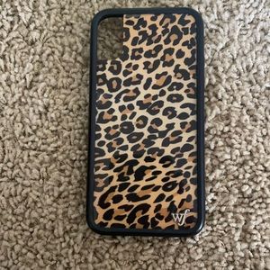 iphone x wildflower phone case cheetah print